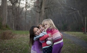 sisters-1935478_960_720